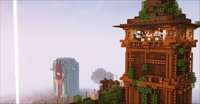 数名玩家在游玩我的世界SFM整合包的结档合影，几个玩家站在一座木质塔楼上看向远方，身后不远处是举着朗基努斯之枪的鱼子小雕